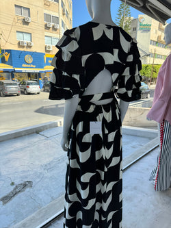 Dorina dress black and white