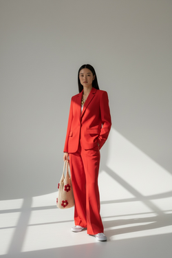Trouser suit red